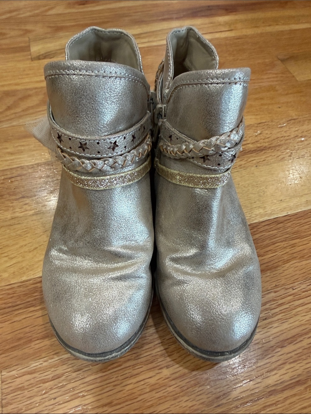 Girls Metallic Ankle Boot with Braided and Star Detail - Gold (Size 1)
